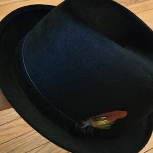Vintage Biltmore Beaver Blend Fedora Hat. Black velvet
